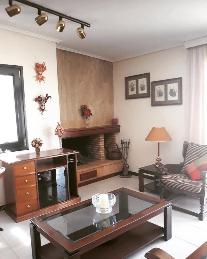 Fantastic Villa, A 5 Minute Drive From The Beach! Atena Exterior foto